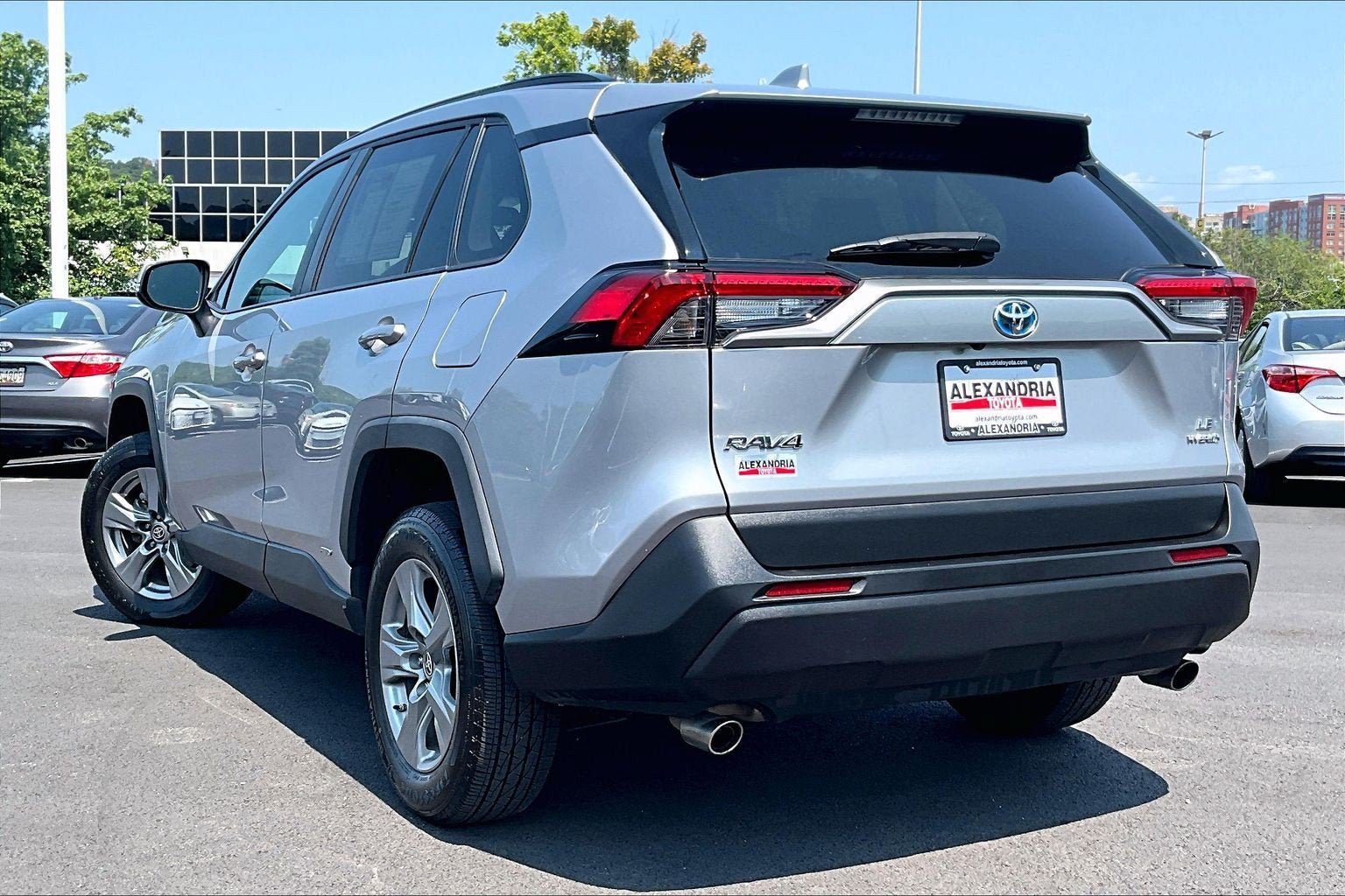 Used 2023 Toyota RAV4 LE AWD/4WD image 11