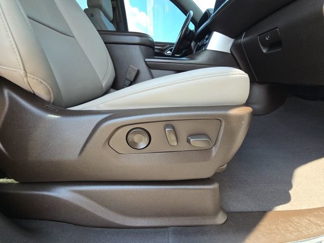 Used 2023 Chevrolet Tahoe Z71 w/ Luxury Package AWD/4WD image 21