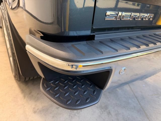 Used 2018 GMC Sierra 1500 SLT AWD/4WD image 19