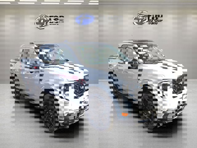 New 2025 Ford Maverick Lariat w/ Black Appearance Package