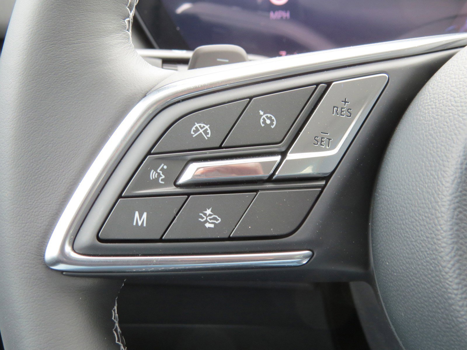 New 2025 Buick Envision Sport Touring image 21