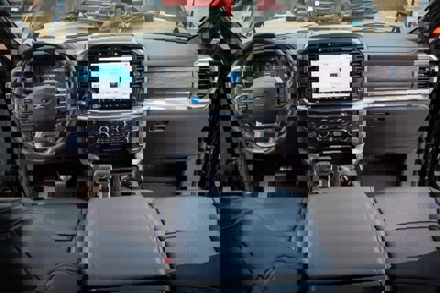 New 2025 Ford F150 Lariat w/ Equipment Group 501A Mid image 32