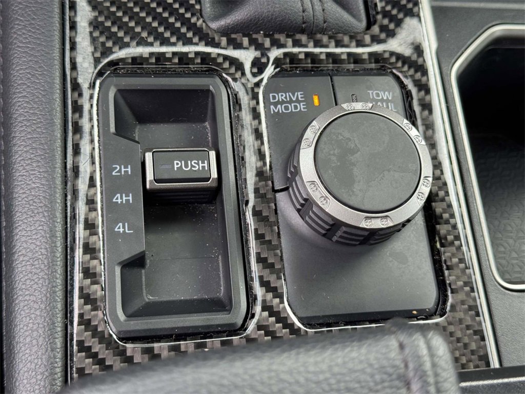 Used 2024 Toyota Tundra Limited image 8