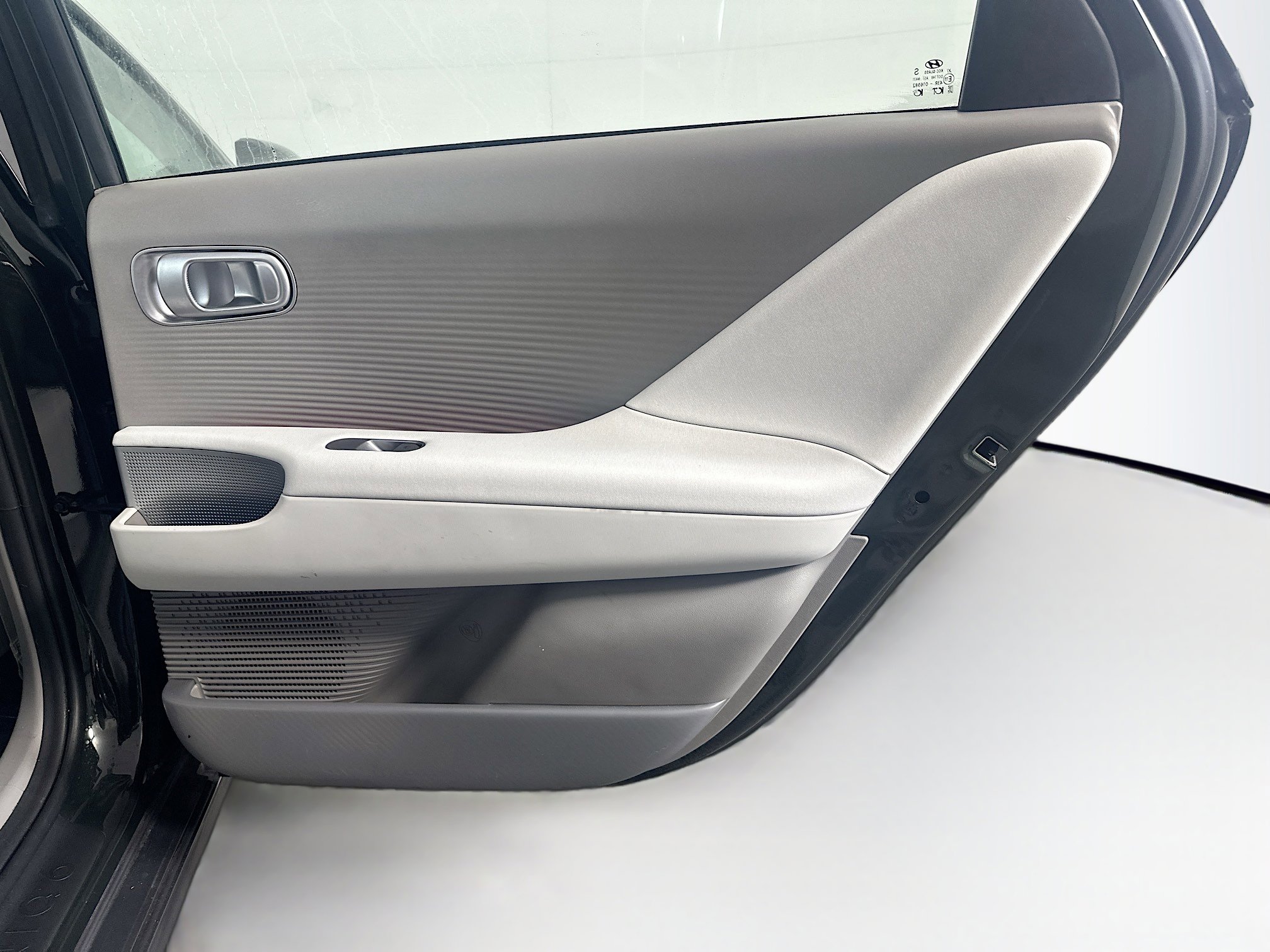 Used 2024 Hyundai Ioniq 6 SEL RWD image 31