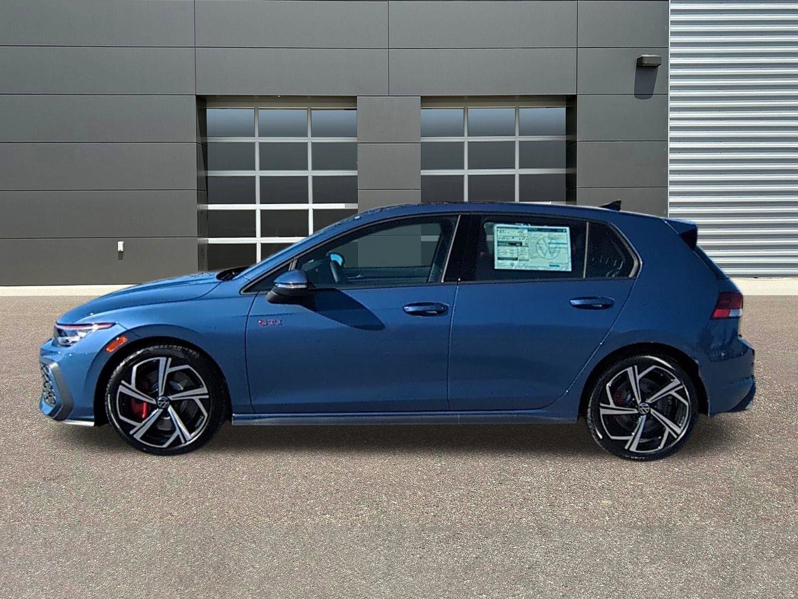 New 2026 Volkswagen Golf SE FWD image 4