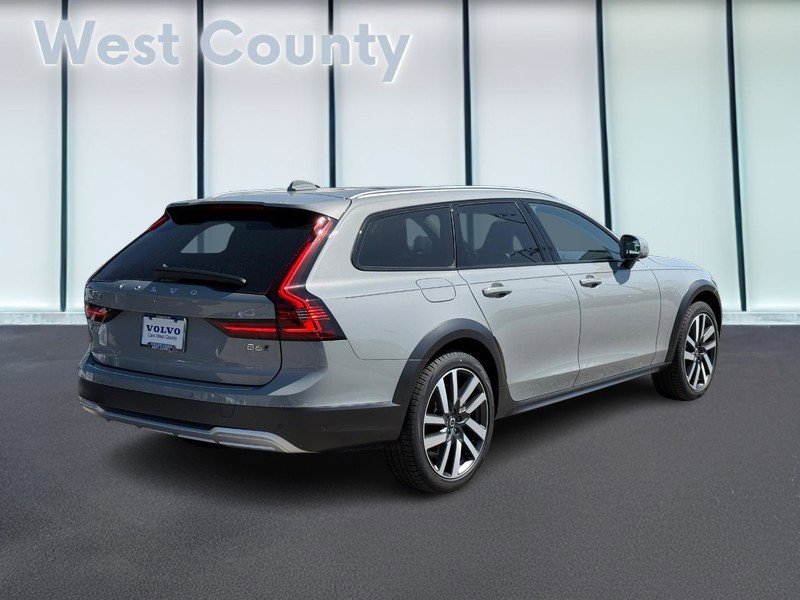 New 2025 Volvo V90 B6 Cross Country Ultra w/ Protection Package Premier image 3