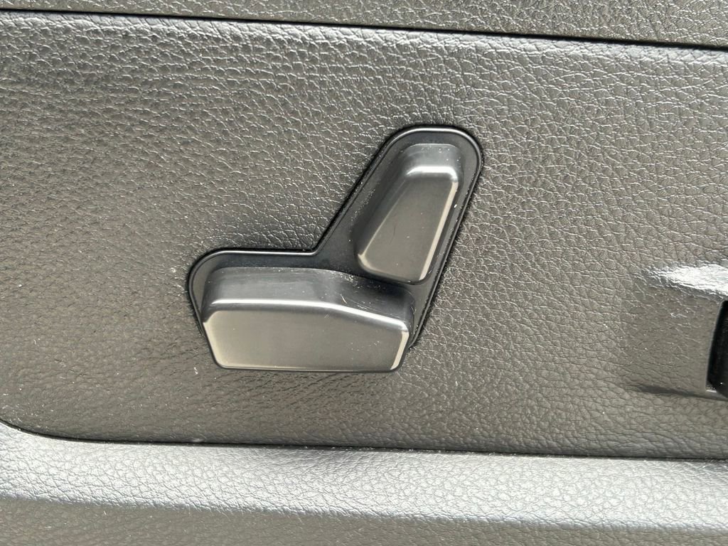 Used 2022 RAM 2500 Laramie w/ Night Edition image 29