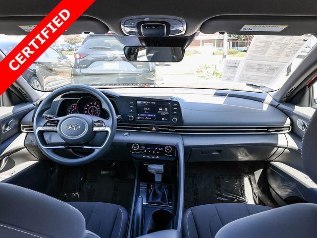 Certified 2021 Hyundai Elantra SEL FWD image 14