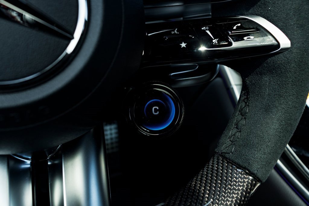 New 2025 Mercedes-Benz GLC 63 AMG S image 34