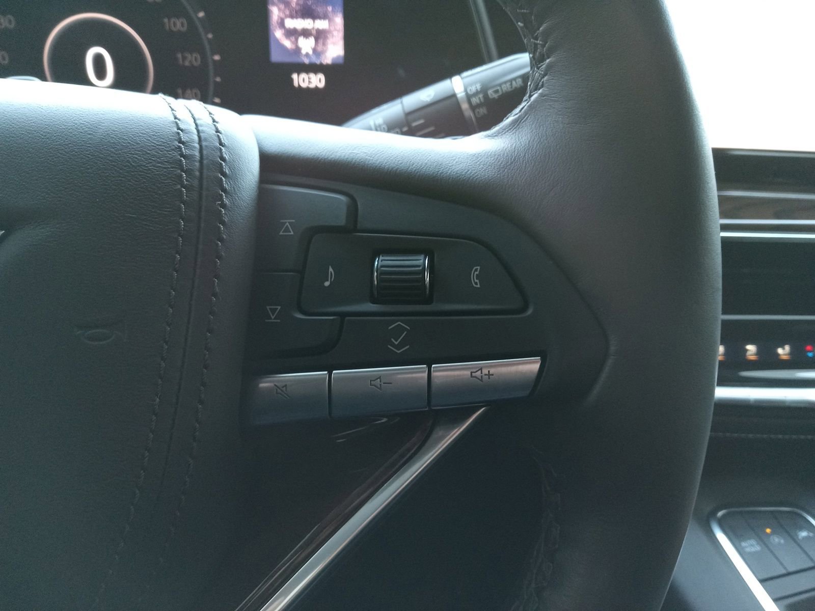 Used 2023 Cadillac Escalade Sport Platinum w/ LPO, ONYX Package image 22