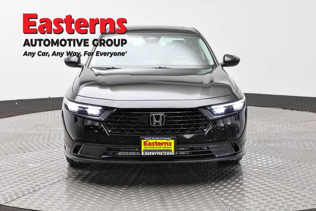 Used 2025 Honda Accord SE image 2