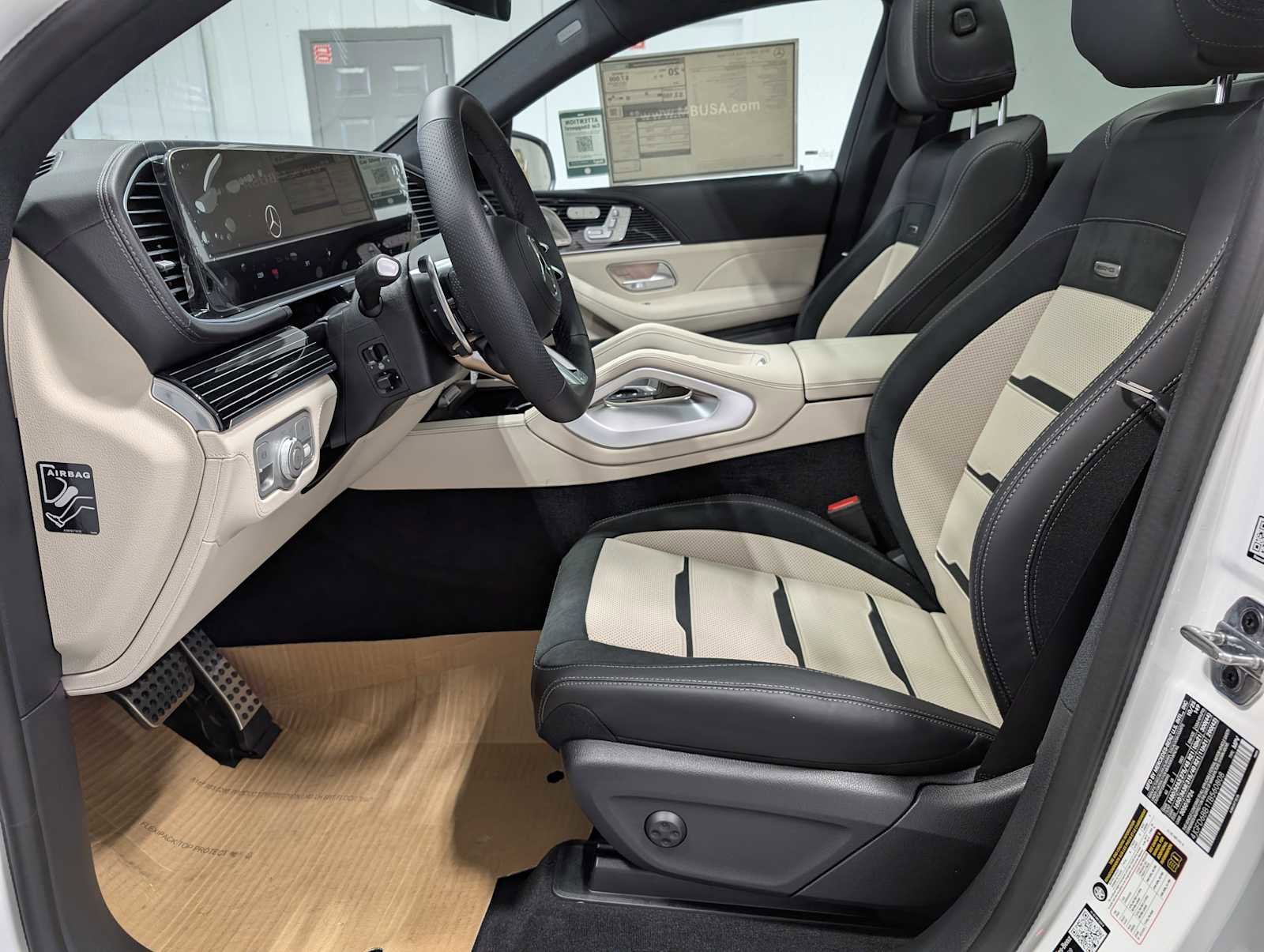 New 2026 Mercedes-Benz GLE 53 AMG 4MATIC Coupe image 4