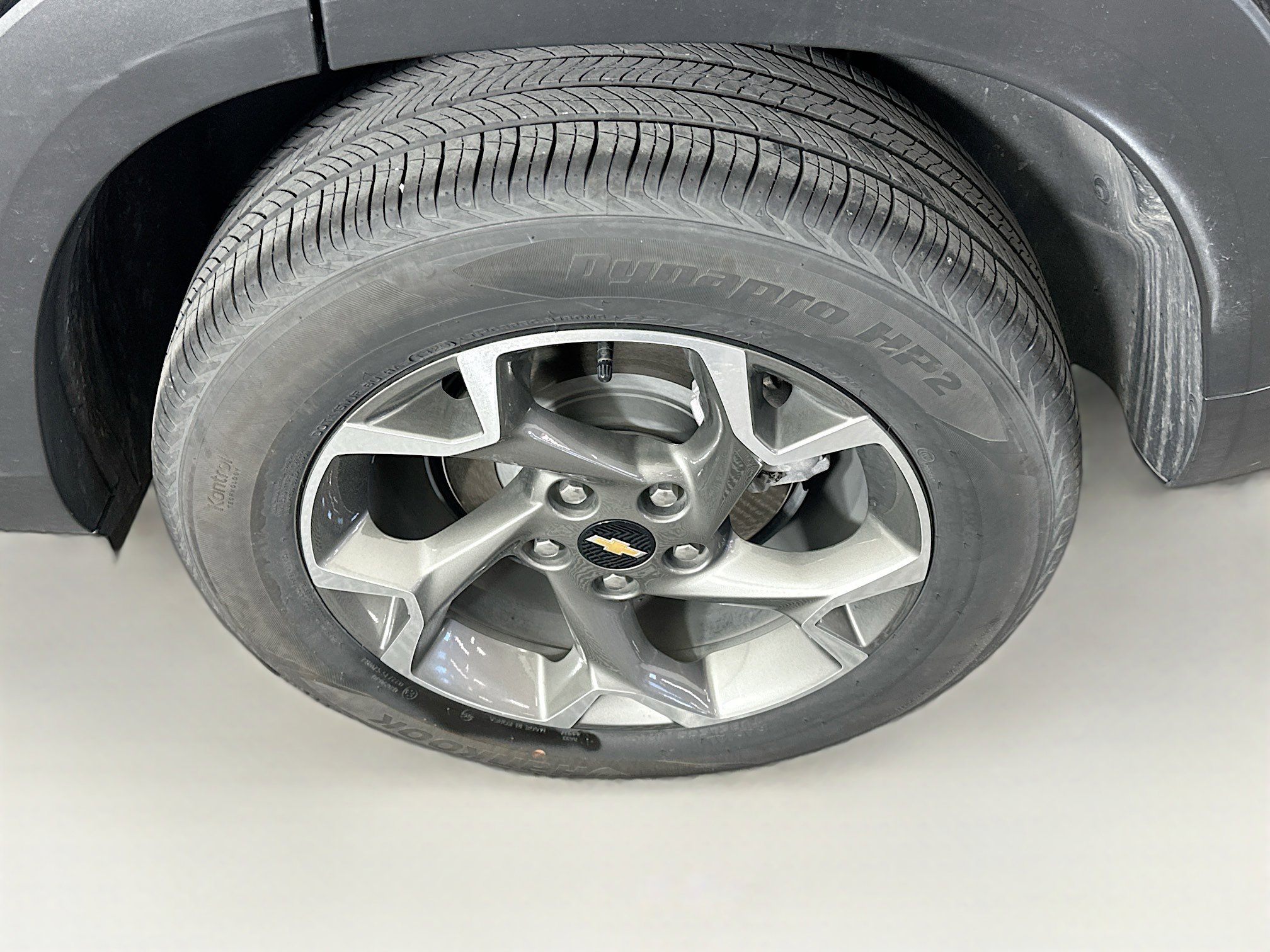 Used 2025 Chevrolet Trax LT w/ LT Convenience Package image 11