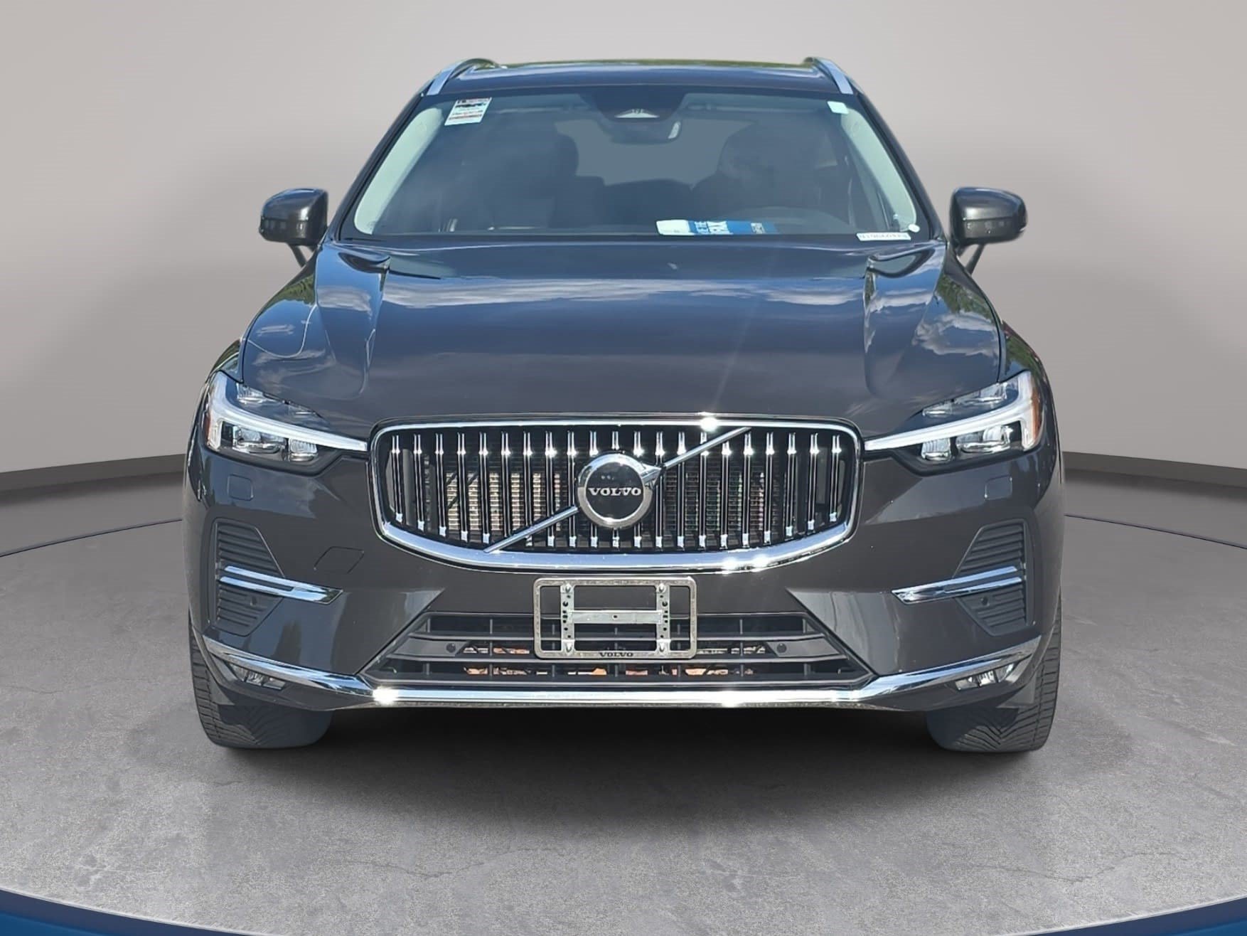 Used 2022 Volvo XC60 B6 Inscription w/ Climate Package AWD/4WD image 2