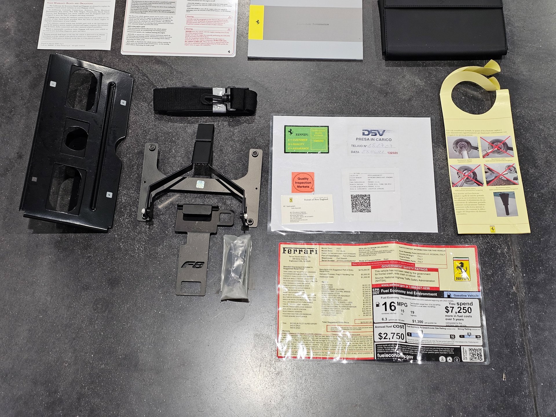 Used 2022 Ferrari F8 Tributo image 25