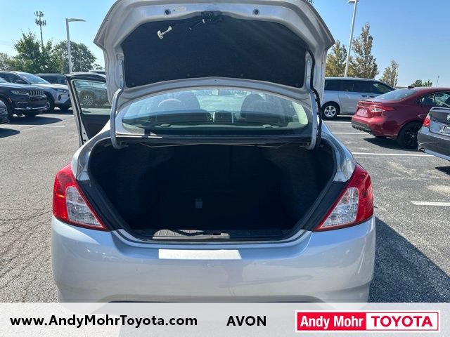 Used 2017 Nissan Versa SV w/ SV Special Edition Package FWD image 12