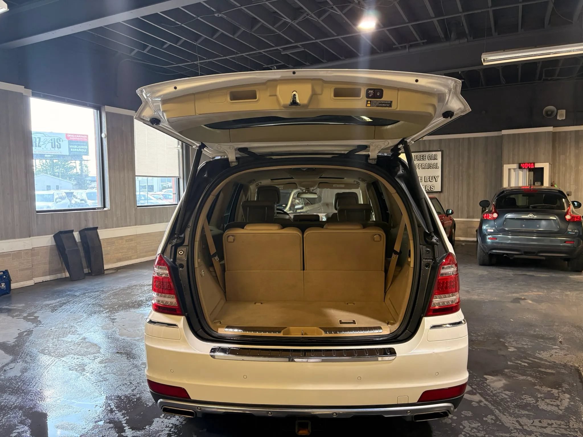 Used 2012 Mercedes-Benz GL 450 4MATIC image 19