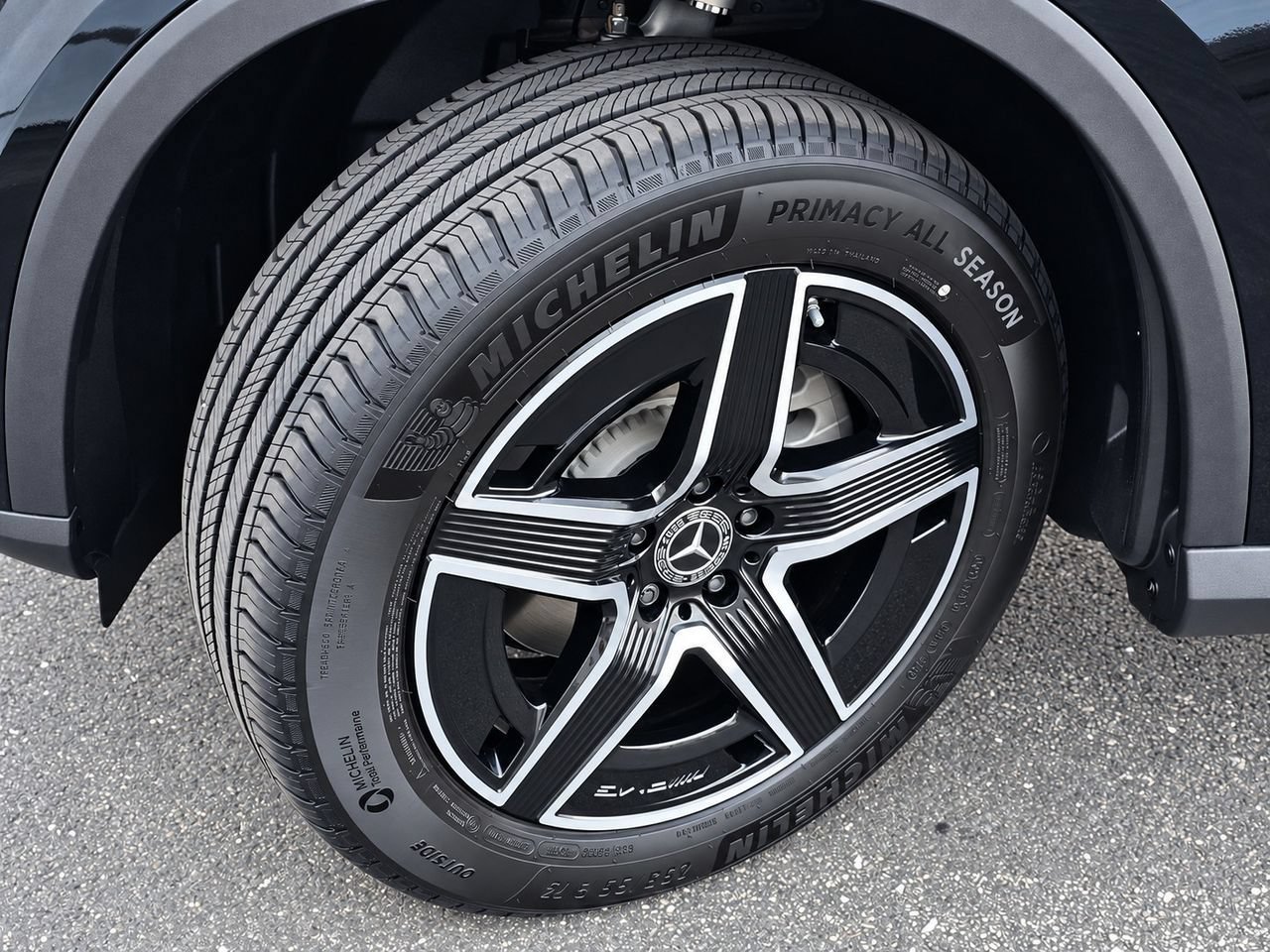 New 2027 Mercedes-Benz GLC 300 4MATIC image 12