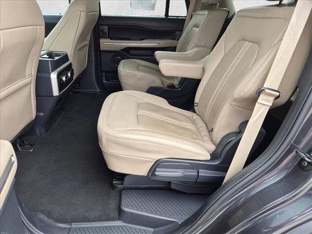 Used 2023 Ford Expedition Limited AWD/4WD image 19