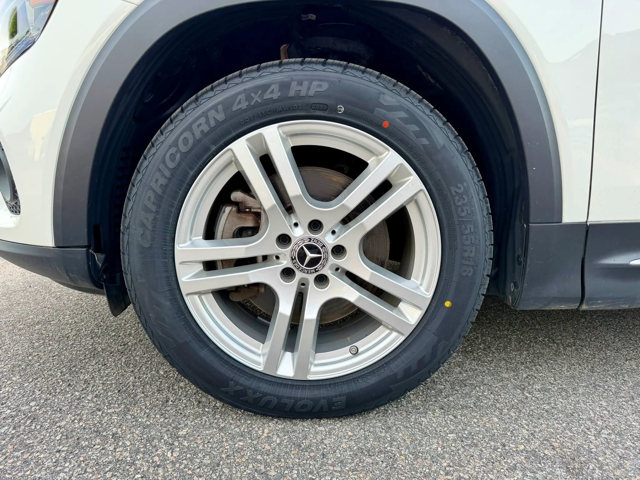 Used 2022 Mercedes-Benz GLB 250 4MATIC w/ Premium Package Lite image 18