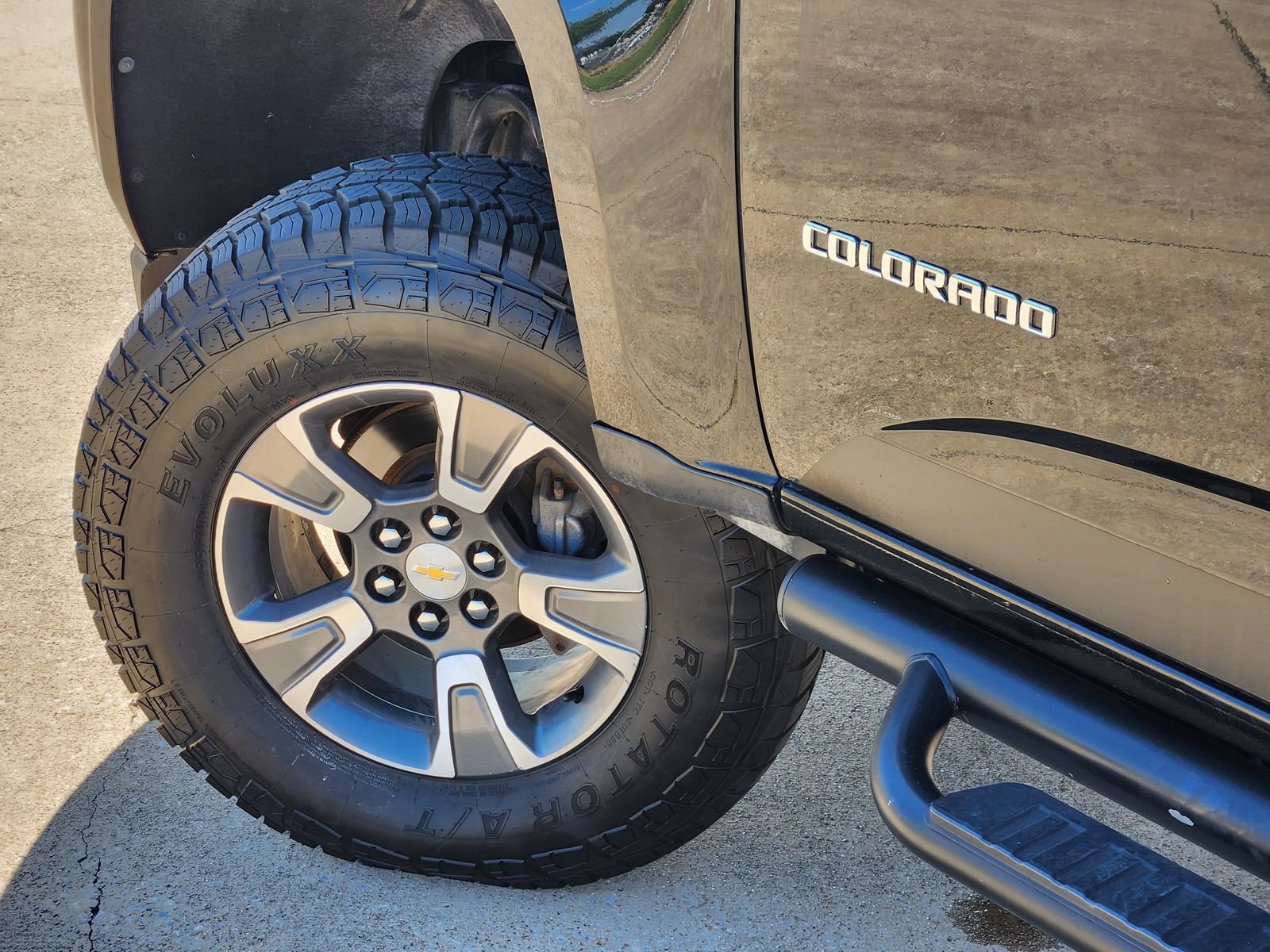 Used 2017 Chevrolet Colorado Z71 AWD/4WD image 17