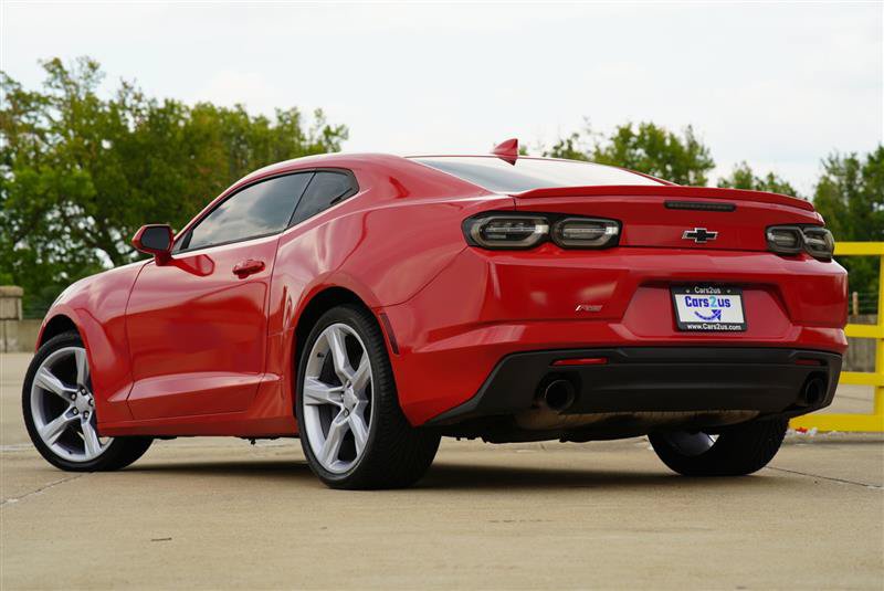 Used 2016 Chevrolet Camaro SS RWD image 5