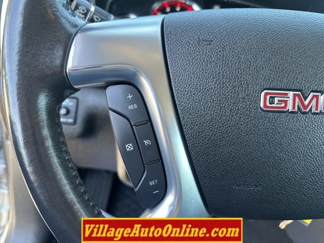 Used 2016 GMC Acadia SLE FWD image 25