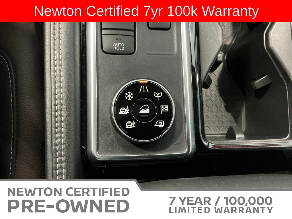Used 2023 Nissan Pathfinder Platinum AWD/4WD image 11