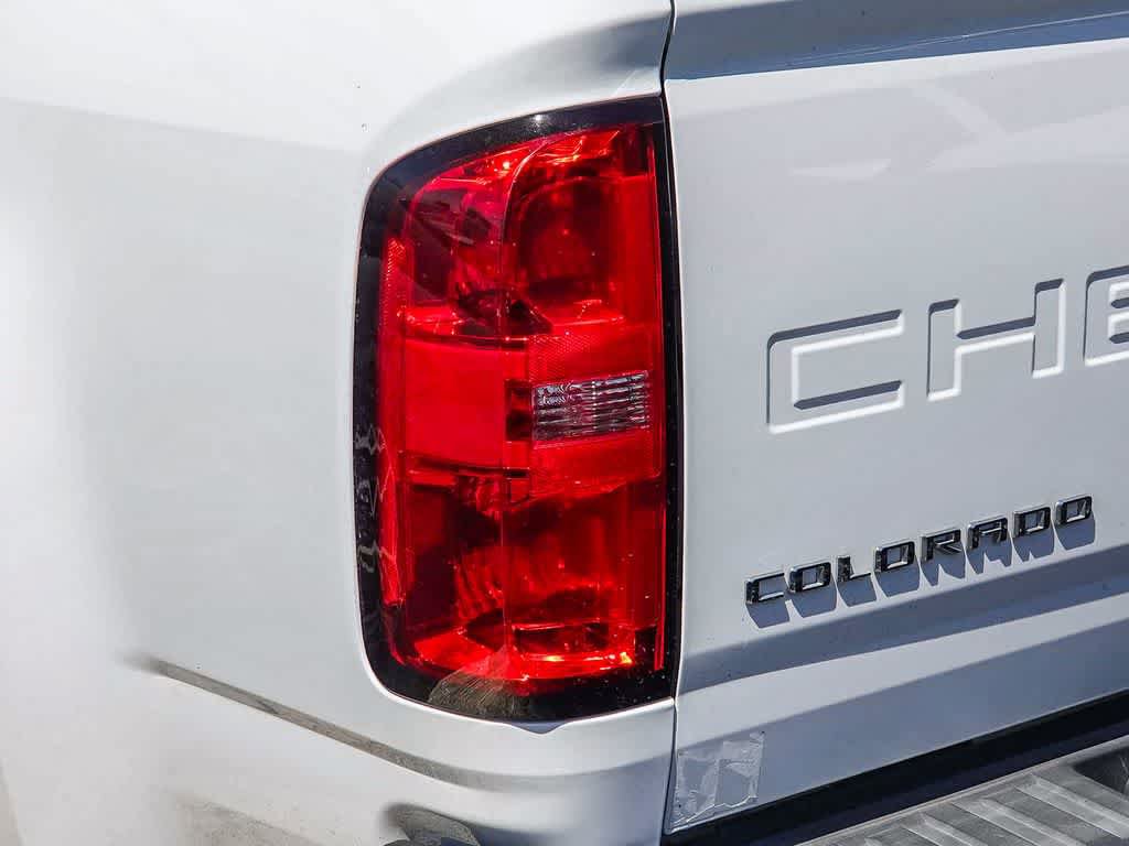 Used 2022 Chevrolet Colorado W/T w/ WT Convenience Package RWD image 15