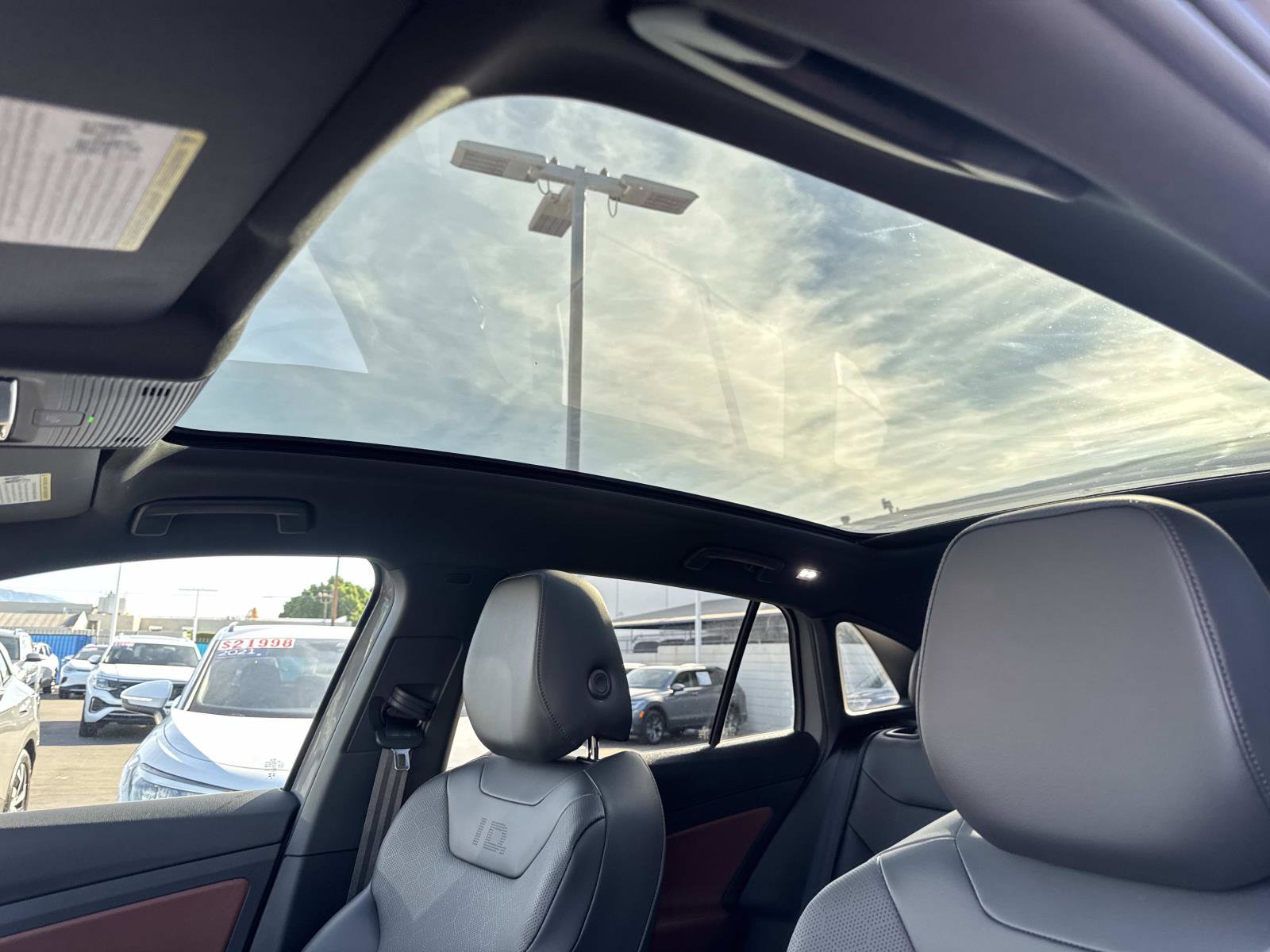 Certified 2022 Volkswagen ID.4 Pro S image 12