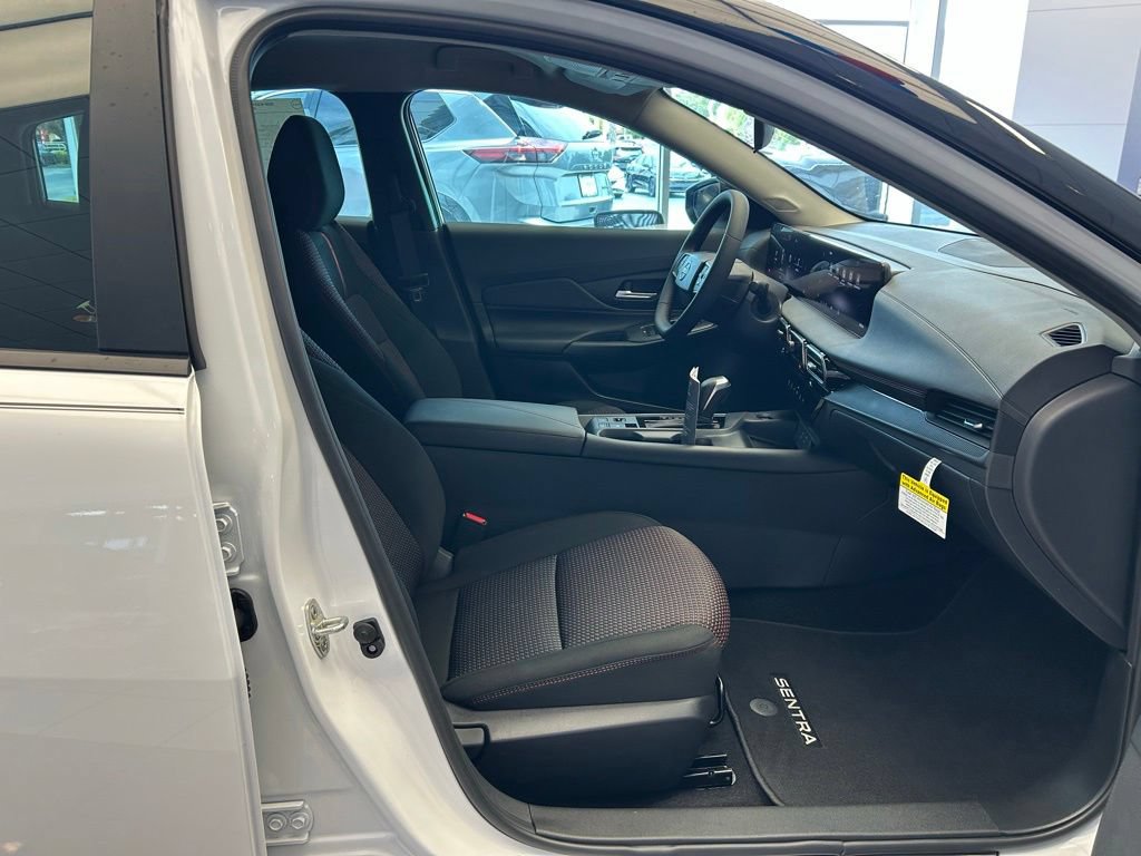 New 2026 Nissan Sentra SR w/ Floor Mat Package FWD image 38