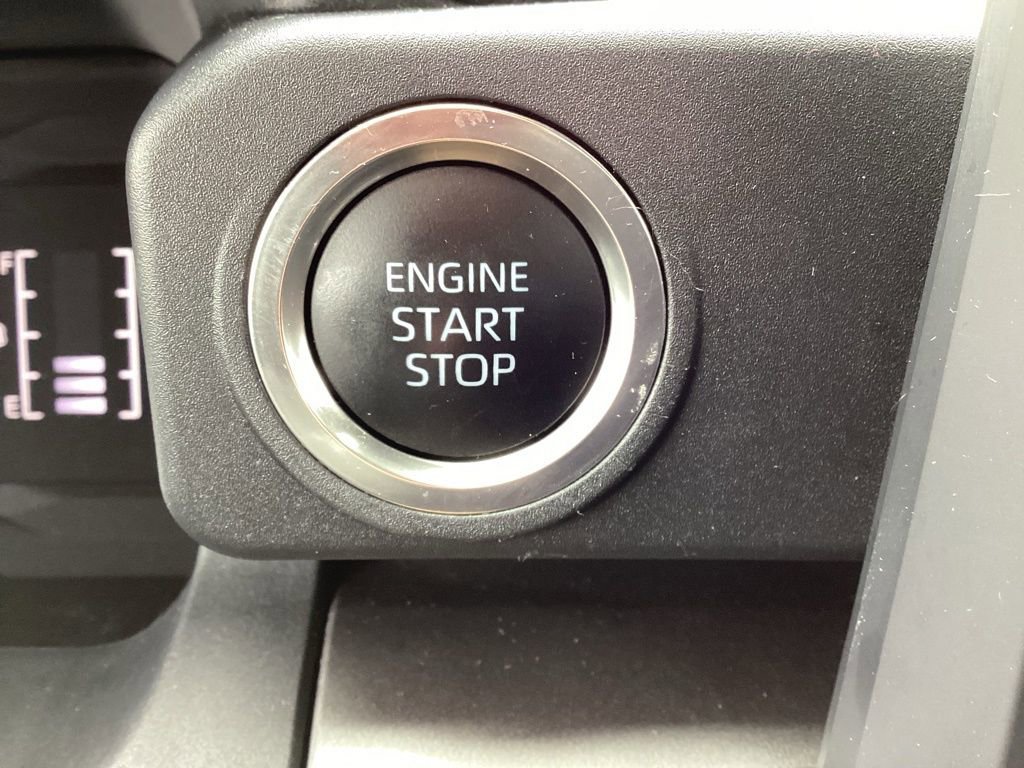 Used 2025 Toyota 4Runner SR5 image 22