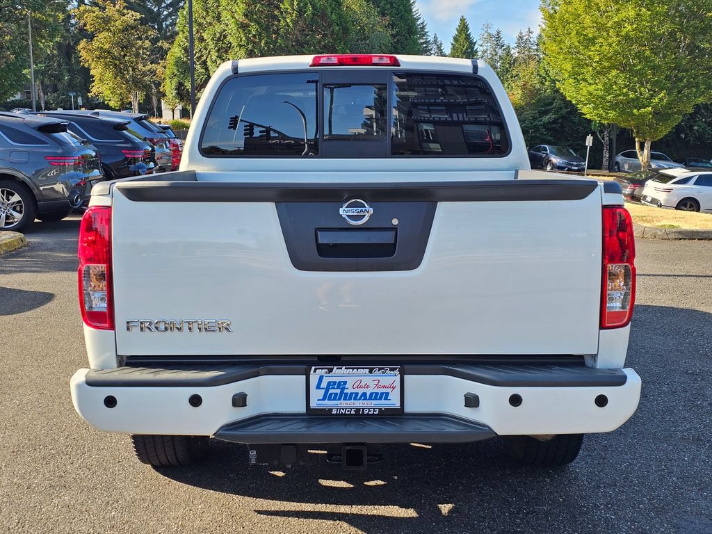 Used 2021 Nissan Frontier SV w/ Midnight Edition Floor Mats AWD/4WD image 6