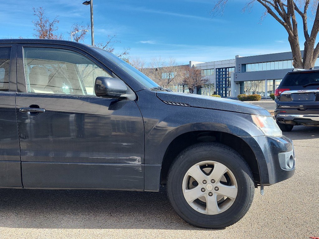 Used 2013 Suzuki Grand Vitara Premium image 4