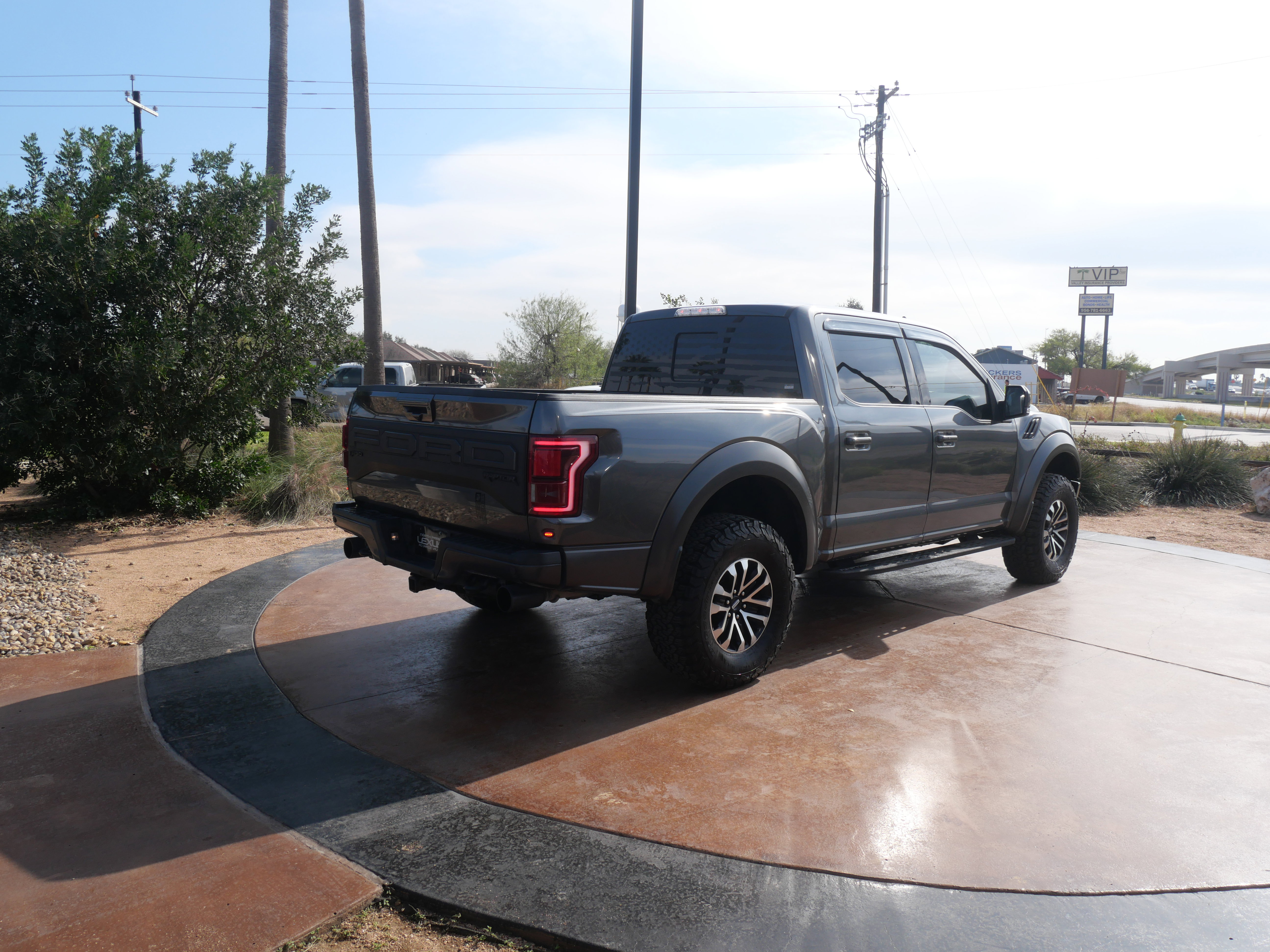 Used 2020 Ford F150 Raptor w/ Equipment Group 802A Luxury image 2