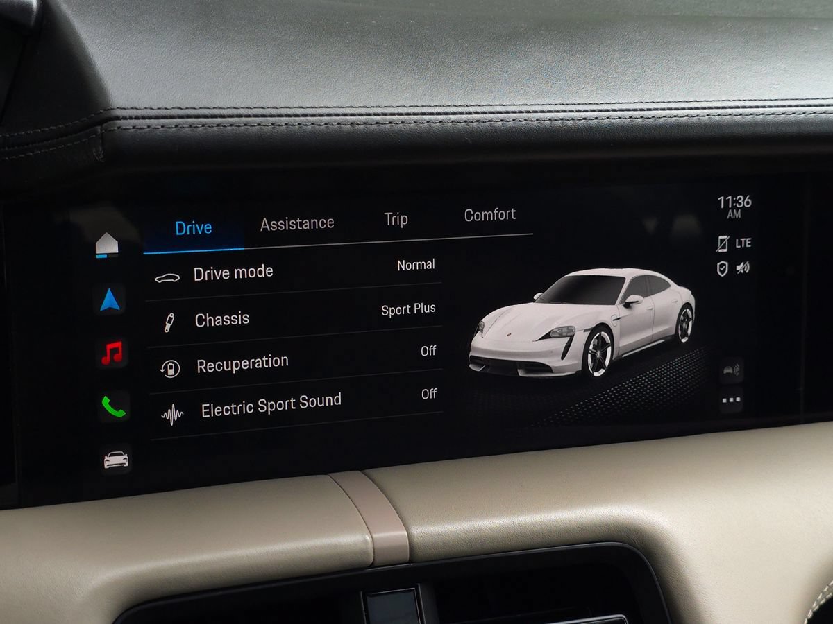 Used 2023 Porsche Taycan w/ Premium Package RWD image 36