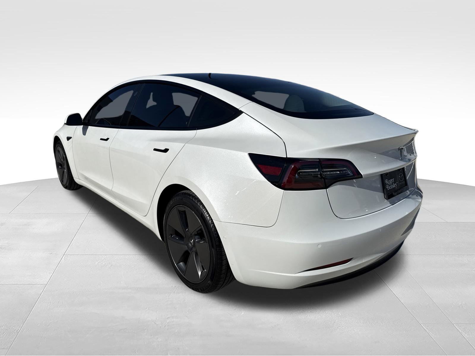 Used 2021 Tesla Model 3 Standard Range Plus RWD image 7