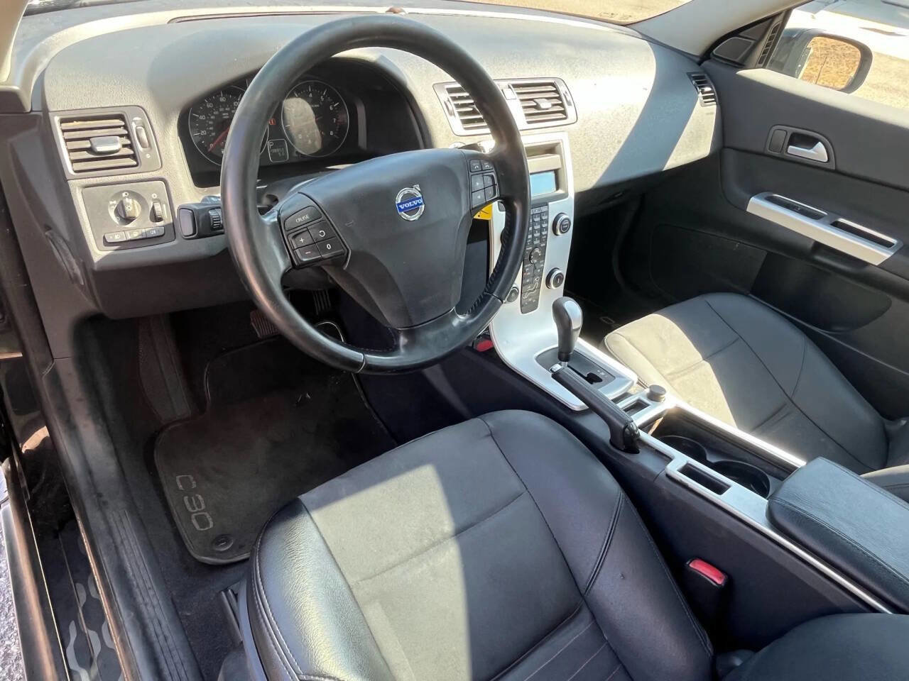 Used 2011 Volvo C30 T5 w/ Preferred Pkg image 15