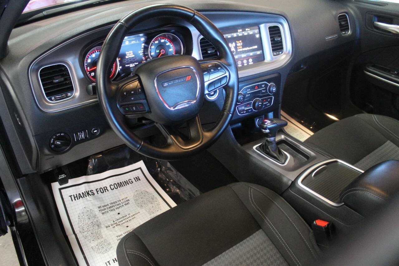 Used 2023 Dodge Charger SXT RWD image 16