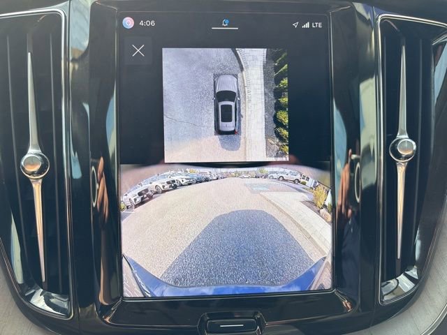 Used 2025 Volvo XC60 B5 Plus AWD/4WD image 26