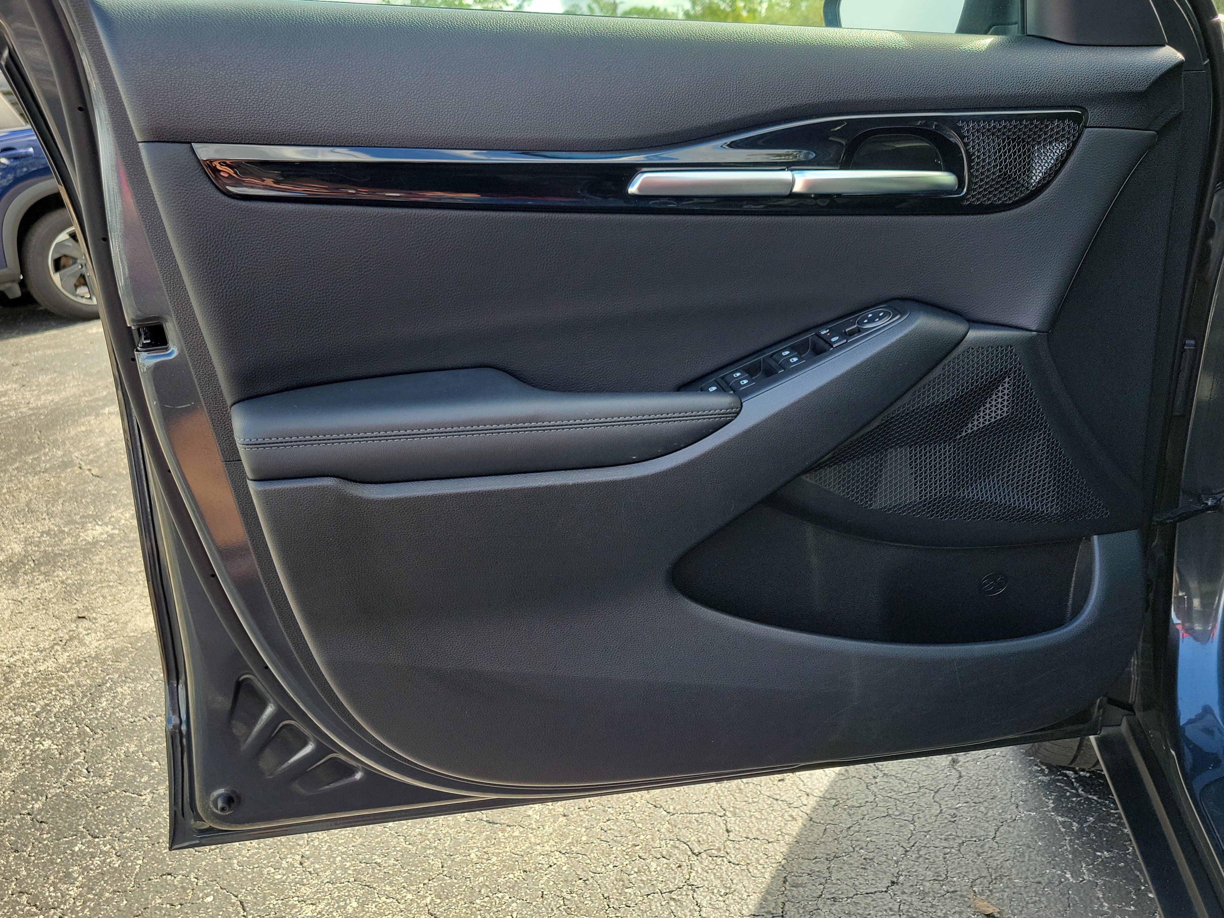 Used 2024 Kia Seltos EX FWD image 26