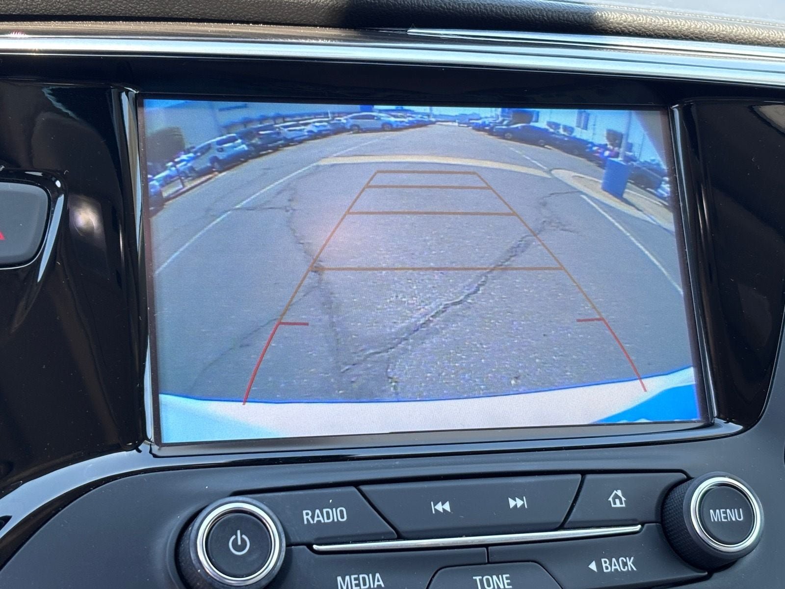 Used 2019 Buick Envision Essence FWD image 27
