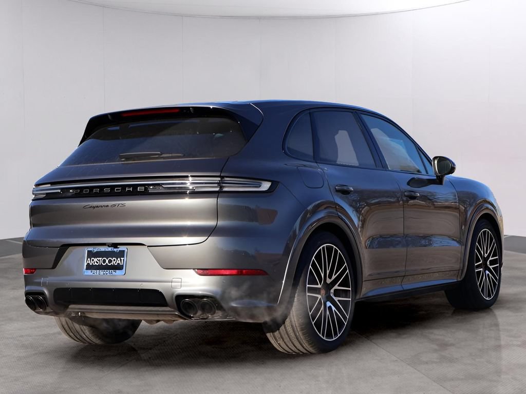 New 2026 Porsche Cayenne GTS AWD/4WD image 8