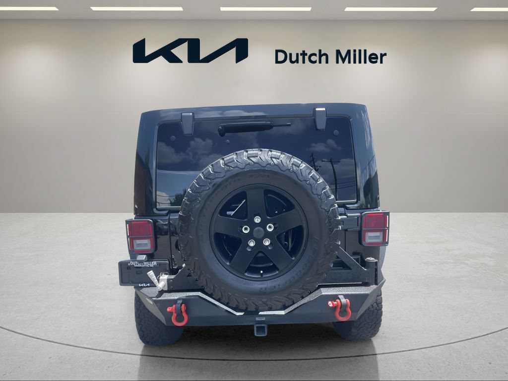 Used 2017 Jeep Wrangler Unlimited Sport AWD/4WD image 3