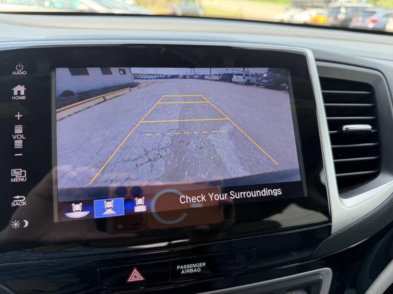 Used 2017 Honda Pilot Touring image 25