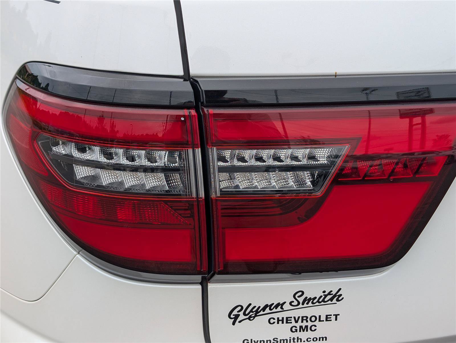 Used 2024 Nissan Armada SL w/ Midnight Edition Package RWD image 11