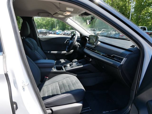 Used 2023 Mitsubishi Outlander SE AWD/4WD image 8