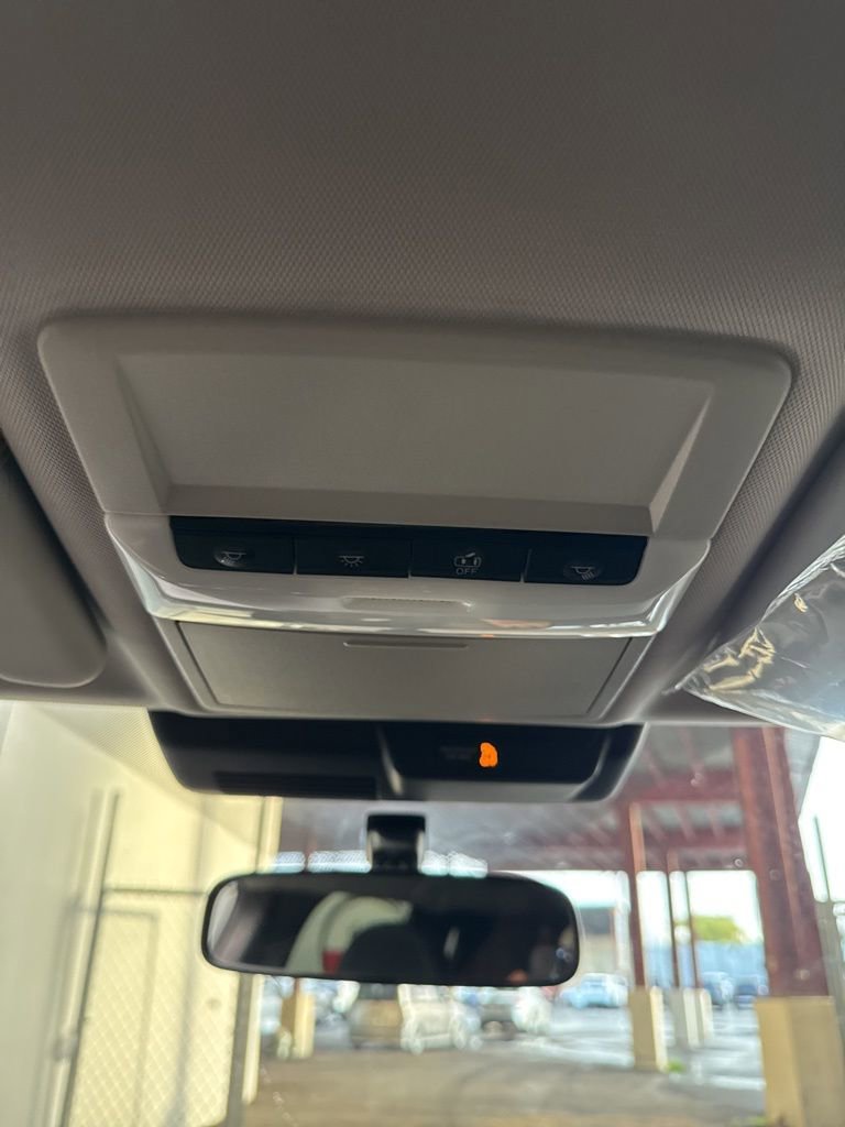 Used 2023 Mitsubishi Outlander ES image 44