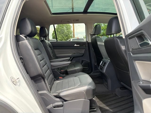 Used 2023 Volkswagen Atlas SEL Premium AWD/4WD image 12