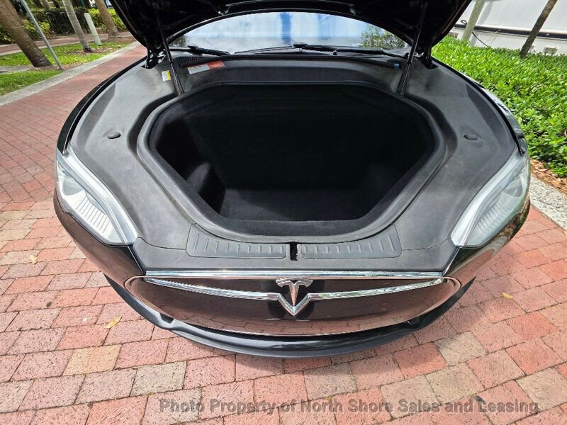 Used 2015 Tesla Model S P90D image 21